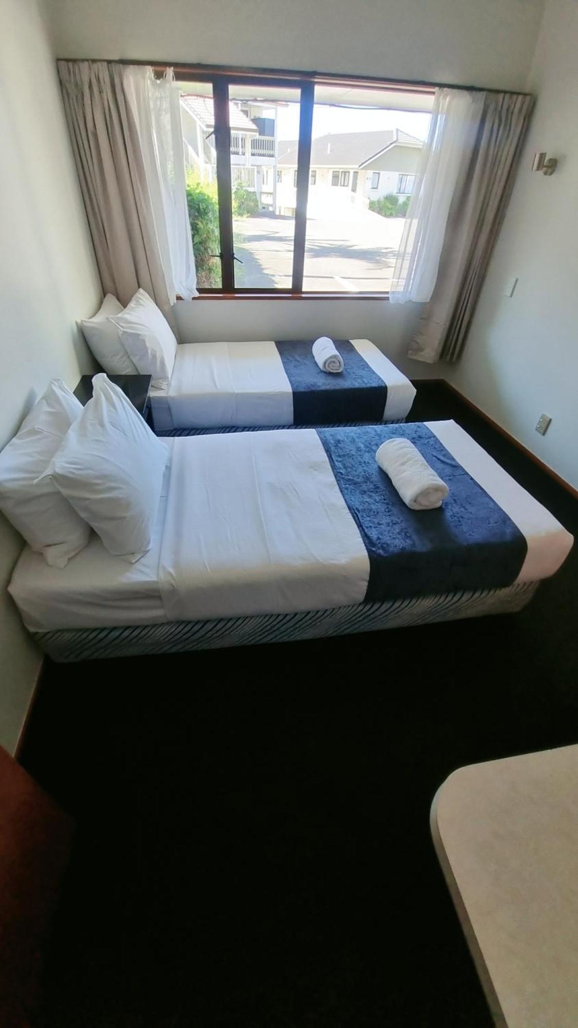 Summit Motor Lodge ตาอูรังกา ภายนอก รูปภาพ