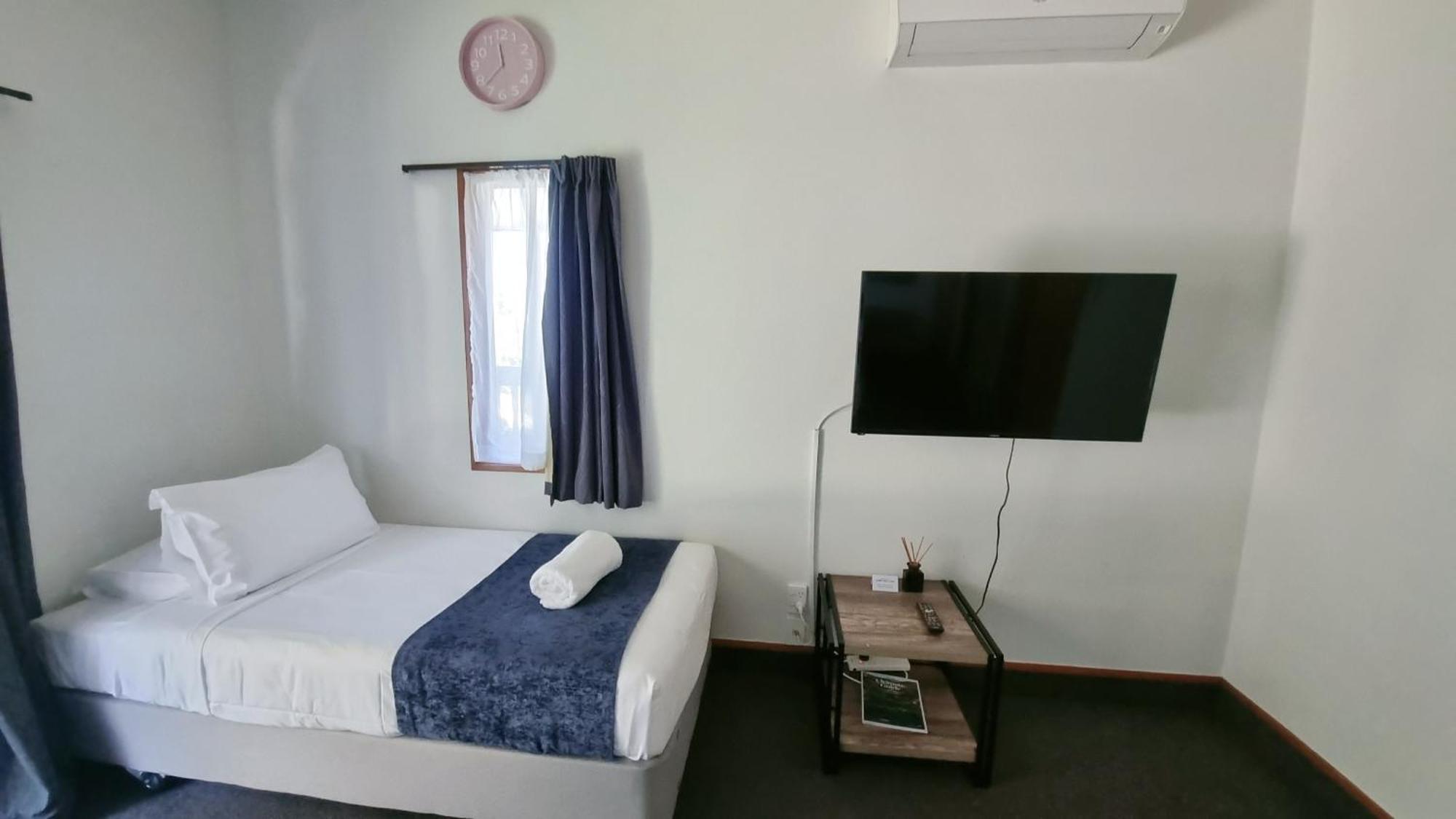 Summit Motor Lodge ตาอูรังกา ภายนอก รูปภาพ