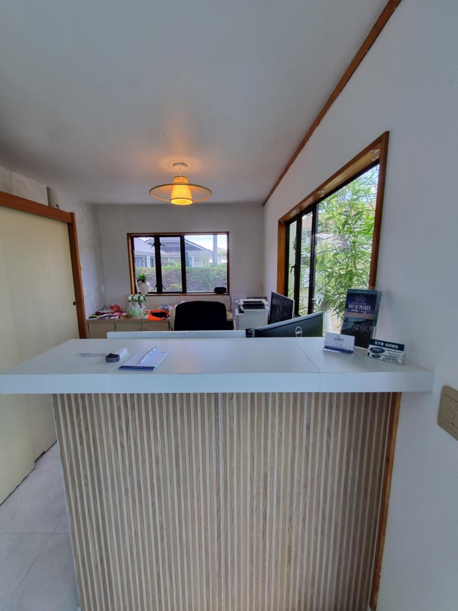 Summit Motor Lodge ตาอูรังกา ภายนอก รูปภาพ